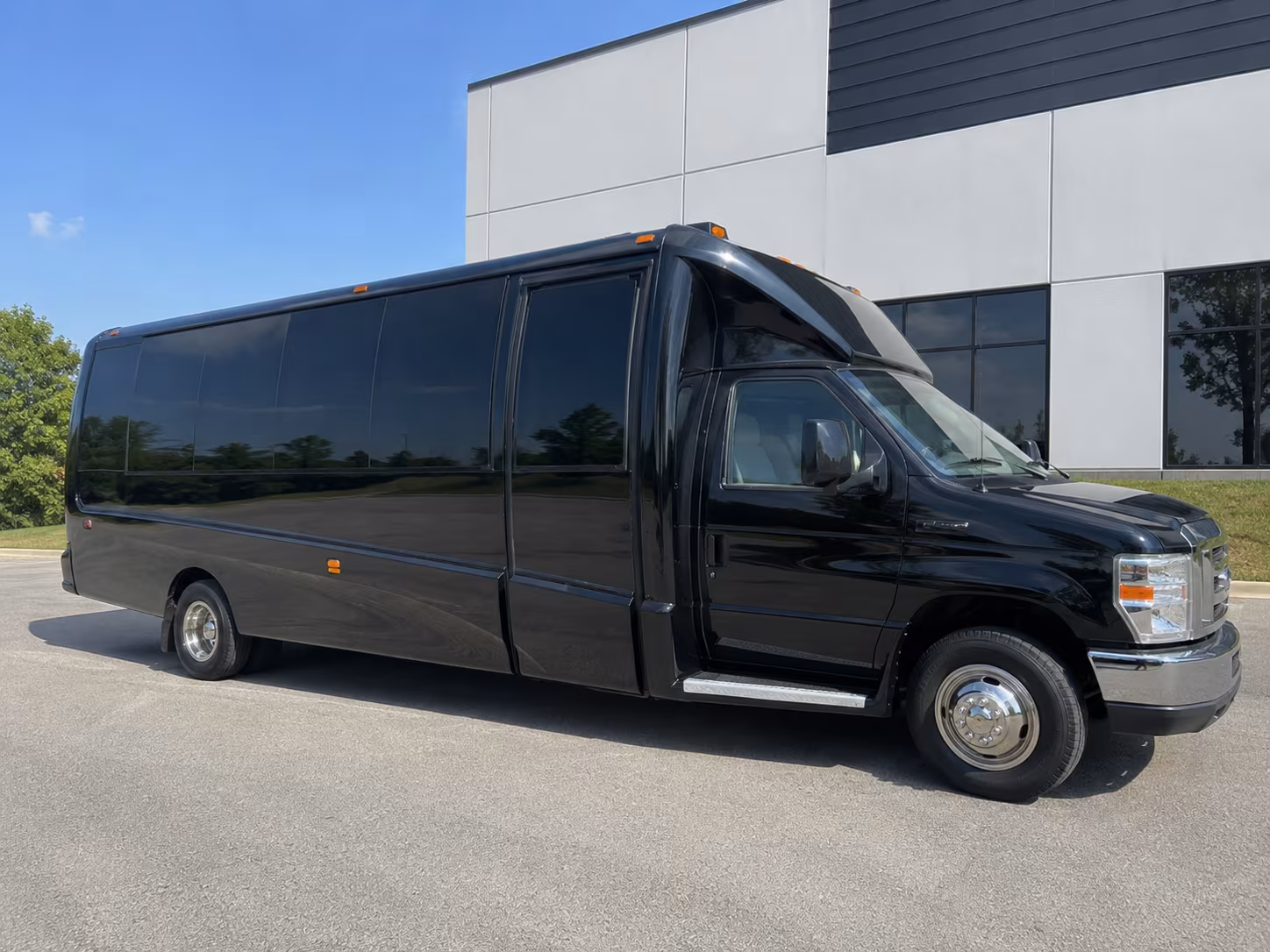 quinceanera sweet 16 party bus rental